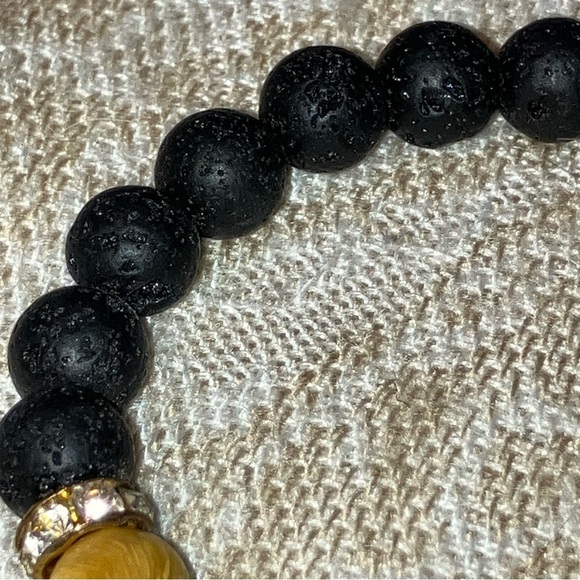 🌋 LAVAROCK & CATSEYE BRACELET — 7” EXPANDABLE - Picture 7 of 9